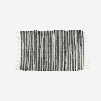 Värikäs räsymatto tyylinen ovimatto