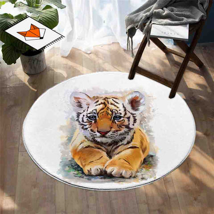 Pyöreä matto suloisella tiikerin pennulla