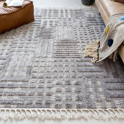 Neliönmuotoinen berberimatto geometrisella kuviolla