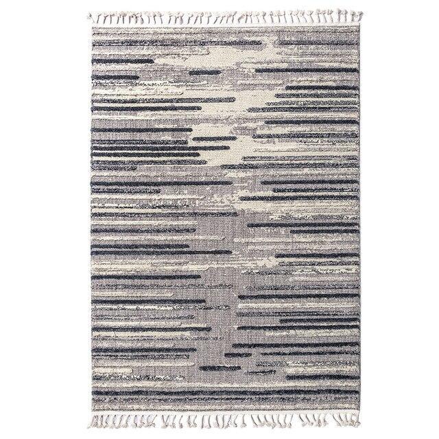 Luonnonvalkoinen ja harmaa moderni berberimatto