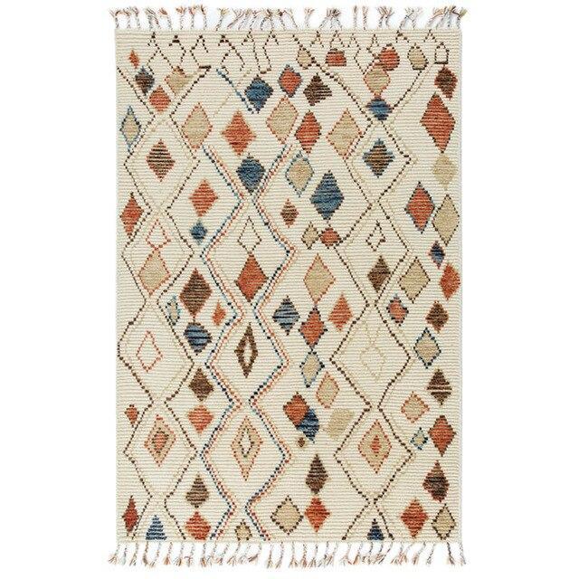 Aito villainen berberimatto Narva-kuosilla