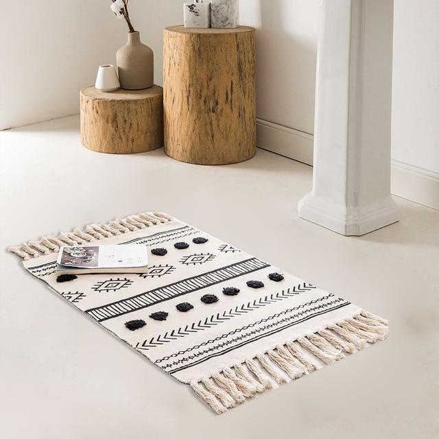 Pieni berberimatto kohokuviolla