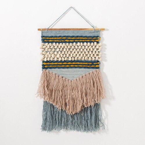 Japanilaistyylinen kudottu seinävaate hapsuilla