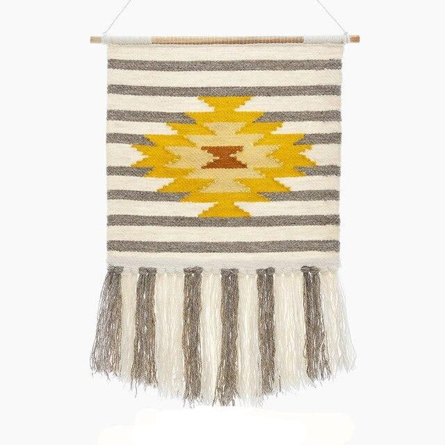 Kissan seinämatto atsteekkikuviolla