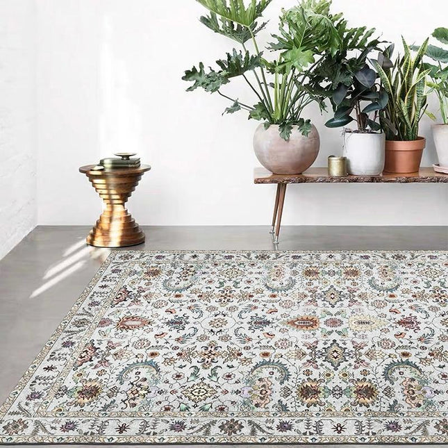 Vaalea antiikkityylinen persialainen matto