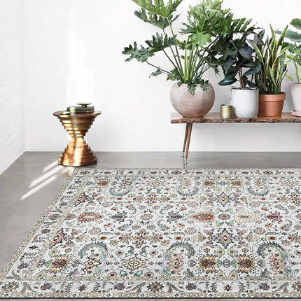 Vaalea antiikkityylinen persialainen matto