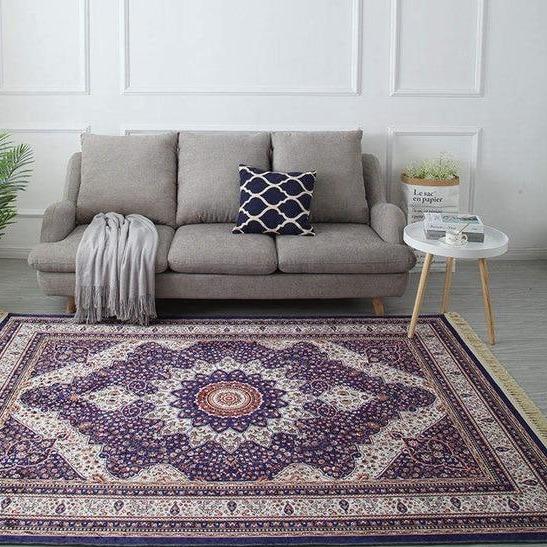 Yönsininen perinteinen persialainen matto