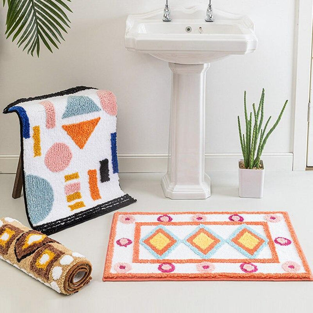 Värikäs marokkolainen kylpyhuoneen matto
