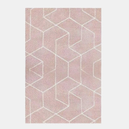 Puuterinpunainen pörrömatto geometrisella kuviolla